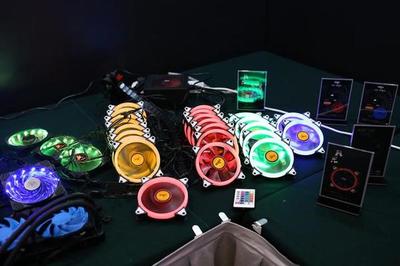 華旗資訊年度代理商大會(huì) 黑科技閃耀，數(shù)碼代理新紀(jì)元